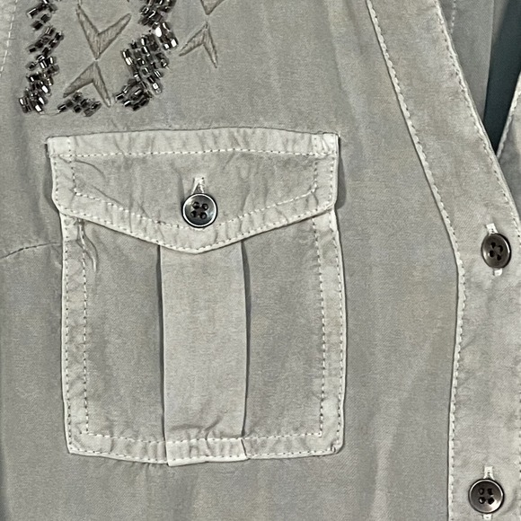 Rock & Republic Utility Shirt Women Size XS Light Green Beaded Shoulder Detail - Picture 5 of 12